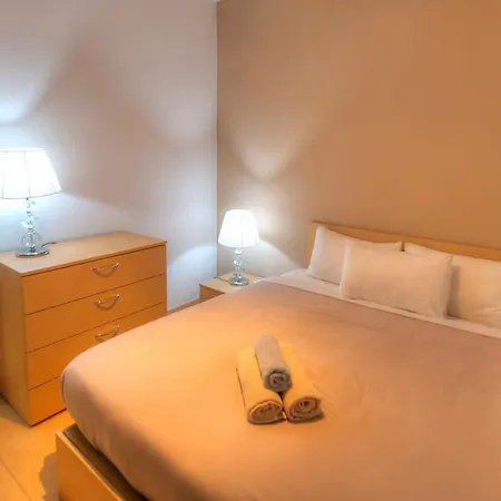 Beautifully Finished And Large Steps Away From Rocky Ddif1-1 *