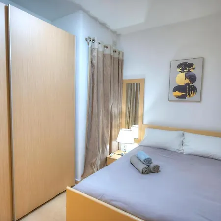 Beautifully Finished And Large Steps Away From Rocky Ddif1-1 슬리에마