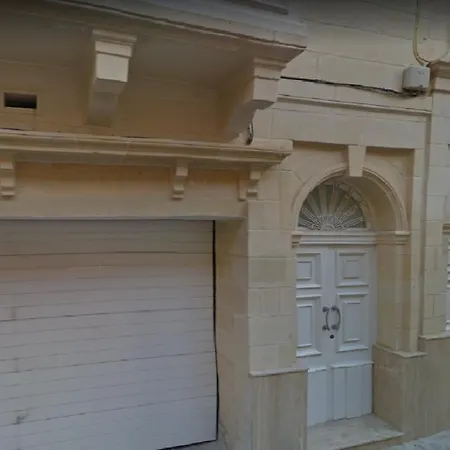 Beautifully Finished And Large Steps Away From Rocky Ddif1-1 슬리에마