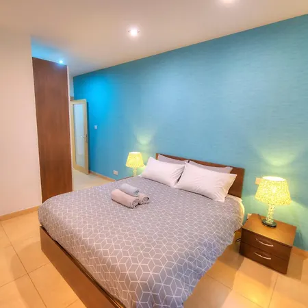 Beautifully Finished And Large Steps Away From Rocky Ddif1-1 * Sliema