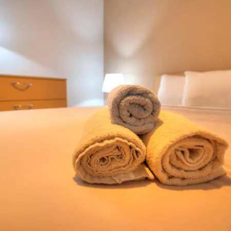 Beautifully Finished And Large Steps Away From Rocky Ddif1-1 *